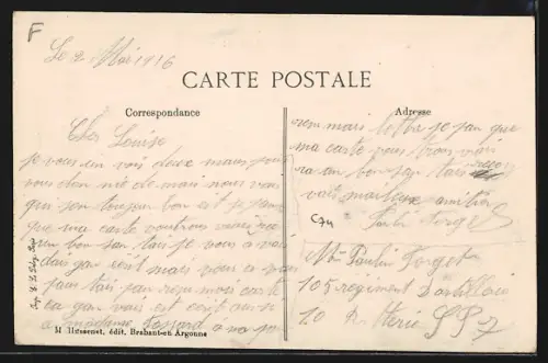 AK Auzéville, Vue de la rue principale avec bâtiments et charrette