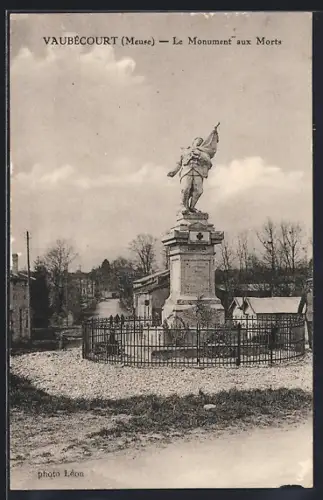 AK Vaubécourt /Meuse, Le Monument aux Morts