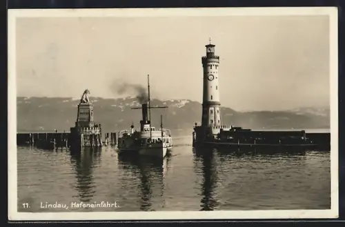 AK Lindau / Bodensee, Hafeneinfahrt