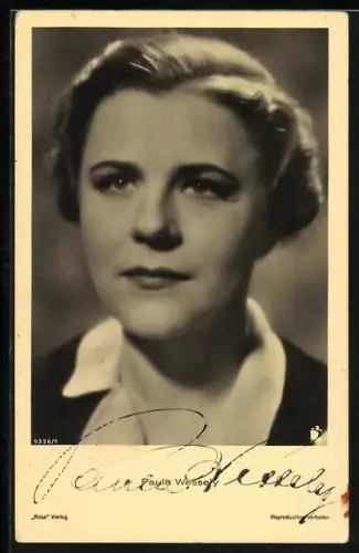 AK Schauspielerin Paula Wessely nach oben blickend, Autograph