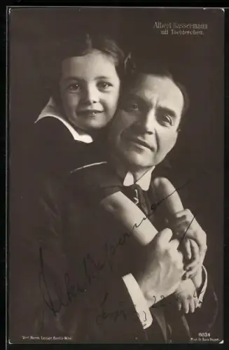 AK Albert Bassermann mit Töchterchen, Autograph