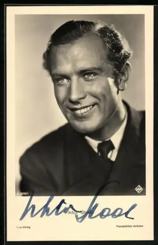 AK Viktor Staal lächelt, Portrait, Autograph
