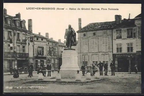AK Ligny-en-Barrois, Statue du General Barrois, Place Nationale