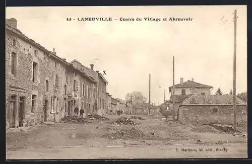AK Laneuville, Centre du Vilage et Abreuvoir