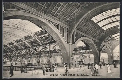 AK Leipzig, Innenansicht vom Hauptbahnhof, Querbahnsteig
