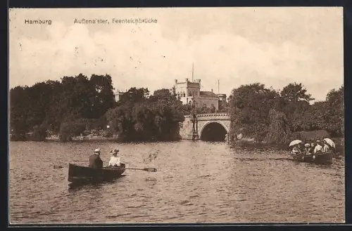 AK Hamburg-Rotherbaum, Aussenalster, Feenteichbrücke mit Bootspartie
