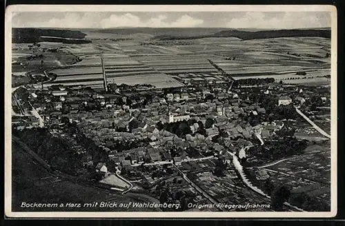 AK Bockenem a. Harz, Ortsansicht mit Blick auf Wahldenberg, Fliegeraufnahme