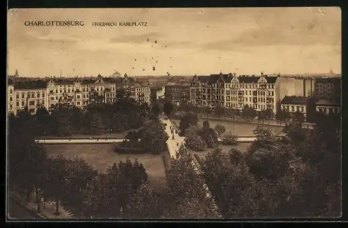 AK Berlin-Charlottenburg, Blick auf den Friedrich Karlplatz