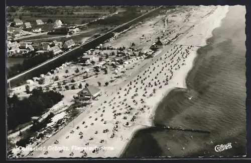AK Grömitz, Fliegeraufnahme vom Strand