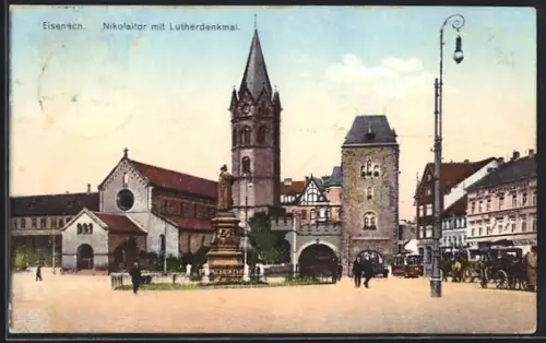 AK Eisenach, Nikolaitor mit Lutherdenkmal am Karlsplatz