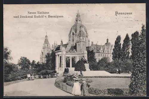 AK Hannover, Neues Rathaus und Denkmal Rudolf v. Bennigsen