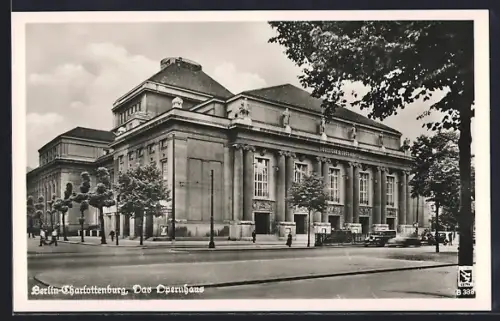 AK Berlin-Charlottenburg, Gesamtansicht vom Opernhaus