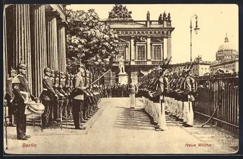 AK Berlin, Soldaten an der Neuen Wache