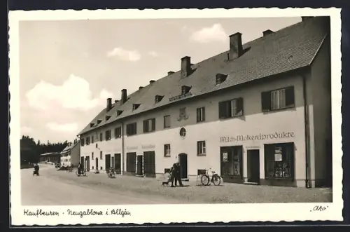 AK Kaufbeuren-Neugablonz i. Allgäu, Strassenpartie mit Gechäften