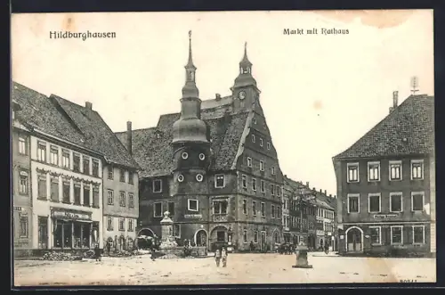 AK Hildburghausen, Markt mit Städtischer Sparkasse, Geschäften und Rathaus