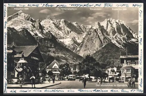 AK Garmisch, Adolf Wagner-Platz mit Hotel, Alpspitze, Waxenstein und Zugspitze