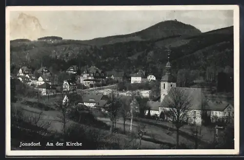 AK Kurort Jonsdorf, Kirche und Kurhaus, im Hintergrund die Lausche