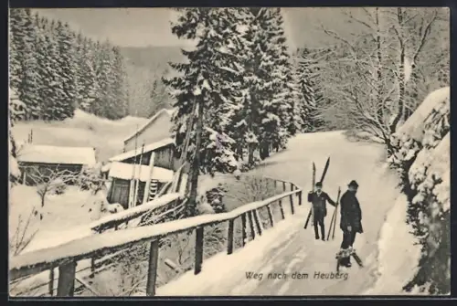 AK Friedrichroda, Männer mit Ski und Schlitten auf dem Weg nach dem Heuberg