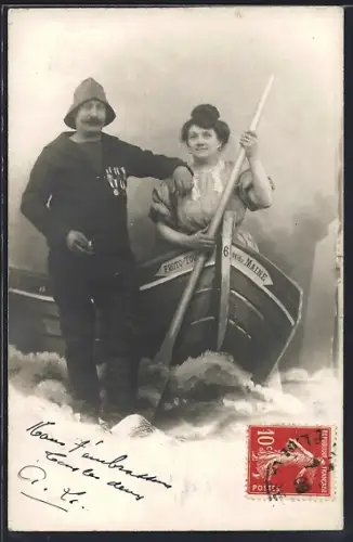 AK Seenotretter mit Orden und Ruderboot