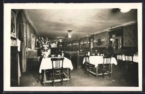 Foto-AK Knittelfeld, Hotel Post, Innenansicht vom Speiseraum
