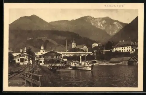 AK Ebensee, Landungsplatz mit Ortsansicht im Hintergrund