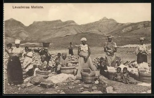 AK Kap Verde, Lavadeiras Matiota, Waschfrauen am Ufer