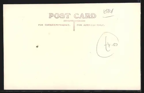 AK Burnham-on-Crouch, Shoreline with yachts and sailboats