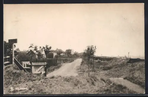 AK Tilbury, Part view of the city