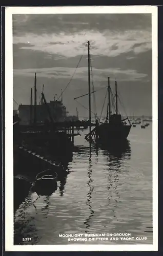 AK Burnham-on-Crouch, Yacht club, drifters and rowboats