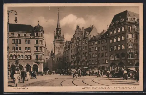 AK München, Altes Rathaus am Marienplatz