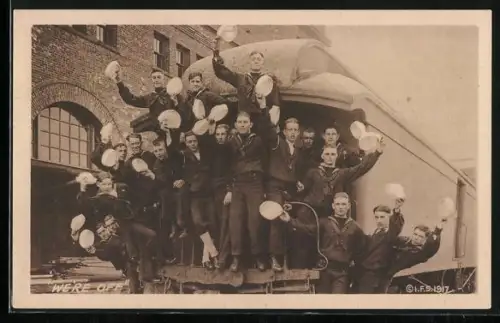 AK We`re off, winkende Matrosen