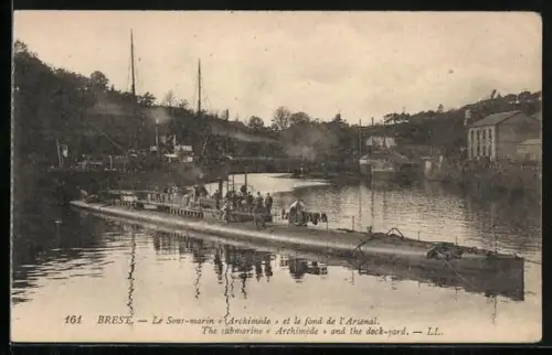 AK Brest, Le Sous-Marin Archimède et le fond de l`Arsenal, U-Boot