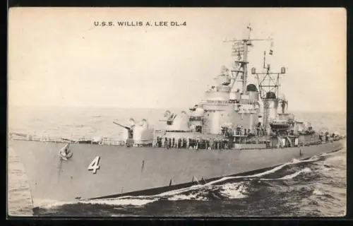 AK U. S. S. Willis A. Lee in Fahrt, Kriegsschiff
