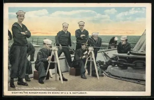 AK Sighting the Rangefinders on board of a US Battleship, Kriegsschiff