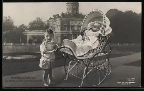 AK Prinz Wilhelm von Preussen, Geschwisterliebe, Prinz Louis Ferdinand im Kinderwagen
