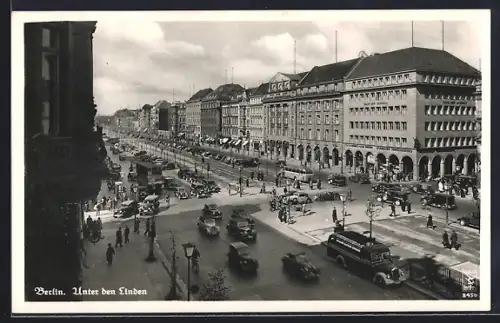 AK Berlin, vor dem Haus der Schweiz