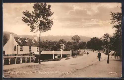 AK Henley-on-Thames, Foof of White Hill