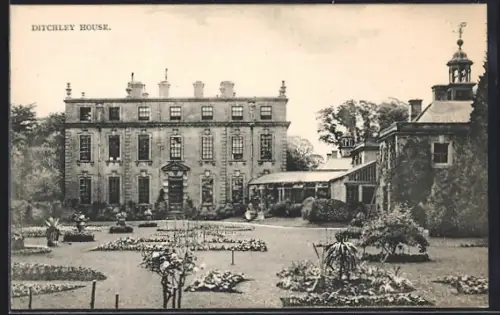 AK Ditchley, Ditchley House