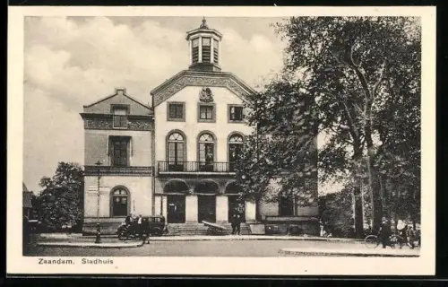 AK Zaandam, Stadhuis