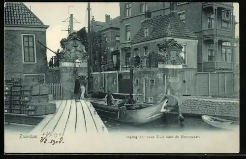 AK Zaandam, Ingang der oude Sluis naar de Binnenzaan