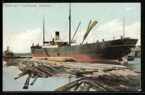 AK Zaandam, Boot aan`t houtlossen