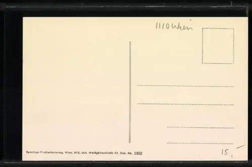 AK Wien, Kaiser-Ebersdorf, Strassenpartie mit Blick zur Kirche