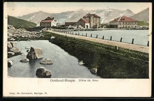 AK Gotthard-Hospiz, Uferpartie mit Bergen