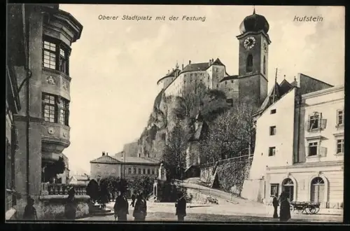 AK Kufstein, Oberer Stadtplatz mit der Festung