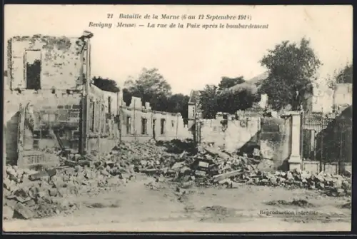 AK Revigny /Meuse, La rue de la Paix après le bombardement