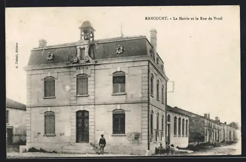 AK Rancourt, La Mairie et la Rue de Vroil