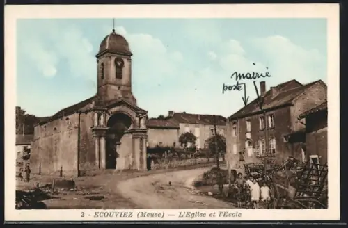 AK Écouviez /Meuse, L`Église et l`École