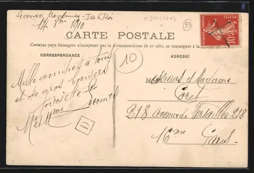 AK Iré-les-Prés /La Chapelle, Vue de l`église et du portail orné de végétation