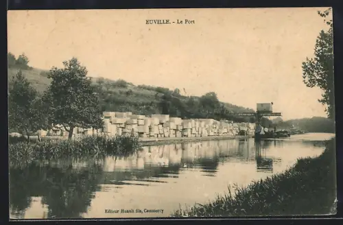 AK Euville, Le Port avec empilement de pierres au bord de l`eau et paysages environnants