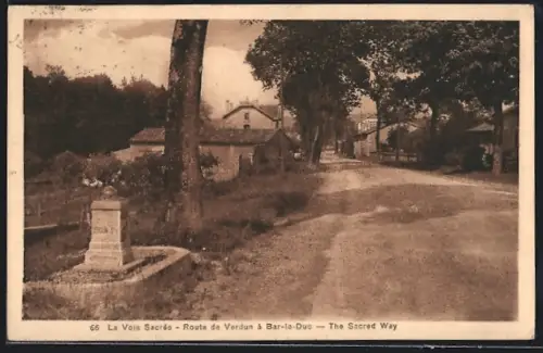 AK La Voie Sacrée, Route de Verdun à Bar-le-Duc